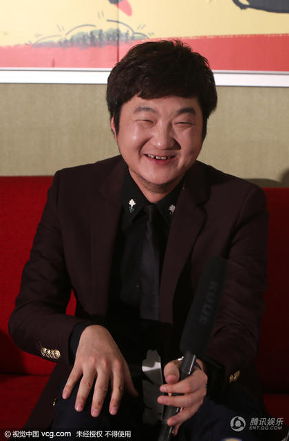 组图:影帝王大治的表情包请拿走 奔放咧嘴大笑