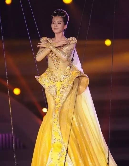 金鹰女神排名_赵丽颖金鹰女神的照片