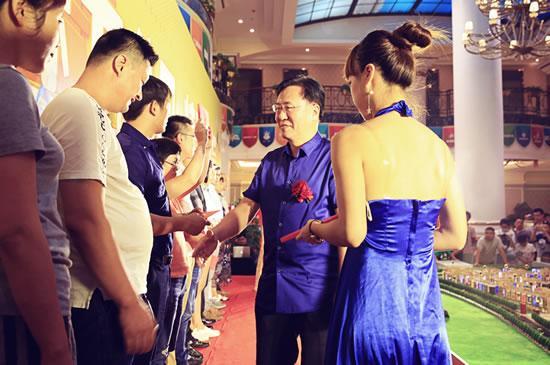 东南国际:438间五金机电区商铺将于10月1日交