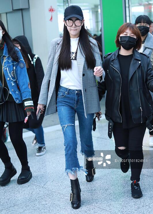 吴昕撞衫赵丽颖都不输,却惨败给迪丽热巴