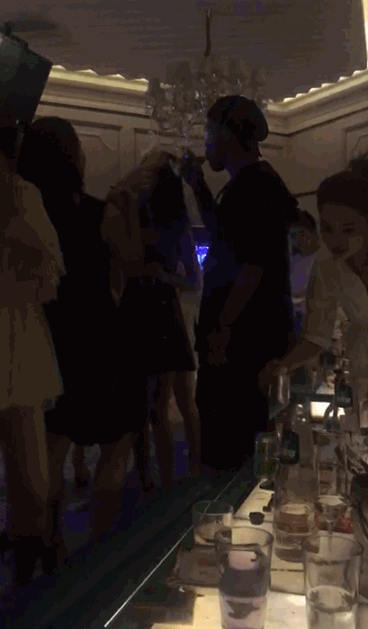 СйɫȮһҹ3Ů Ϊˣ