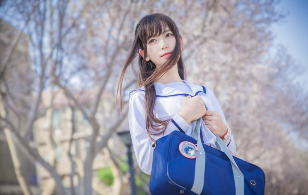 清纯娇巧美女校花制服短裙小清新唯美写真