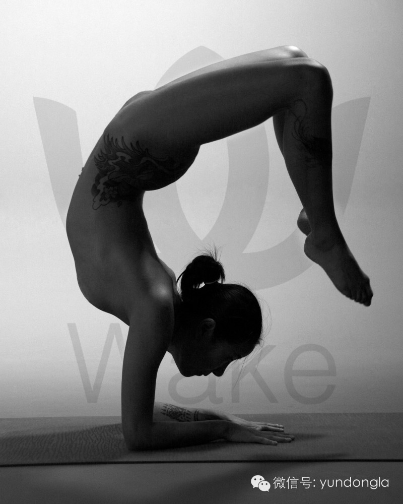 中国裸体瑜伽第一人，她一亮相就惊艳了14亿中国人