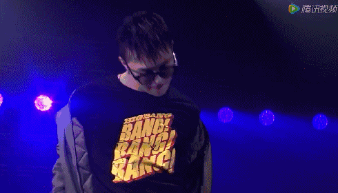 bigbang演唱会动图都撩成这样 现场岂不上天了?