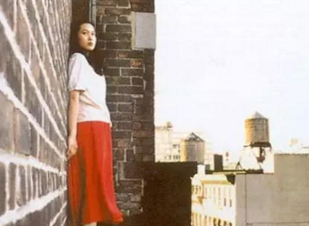 起点太高!她们一出道就凭处女作爆红_学生时代