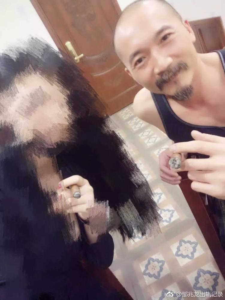 武术明星邹兆龙被曝给情妇洗内裤 和老婆7年没夫妻生活 - 9