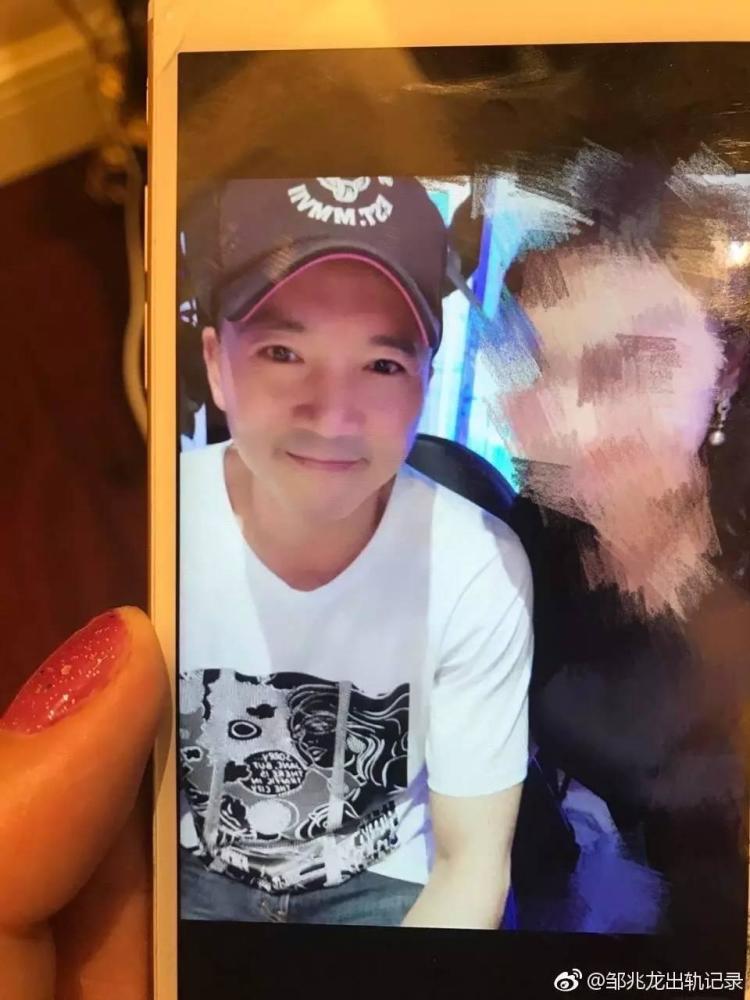 武术明星邹兆龙被曝给情妇洗内裤 和老婆7年没夫妻生活 - 10