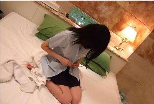 企鹅娘吐槽：和国内差远了！日本最美高中生就长这样？