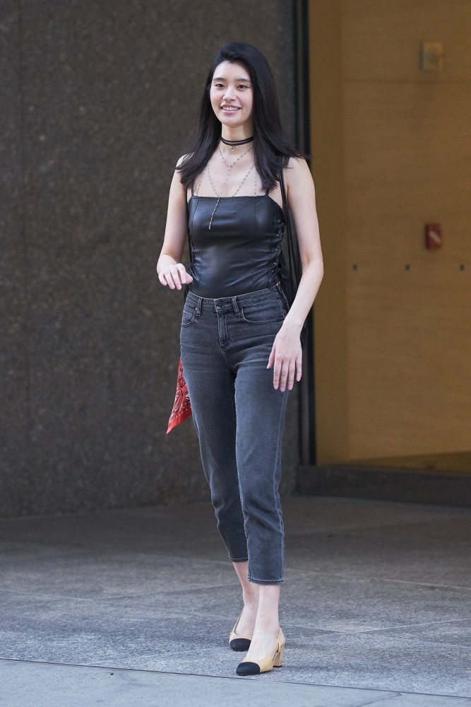 奚梦瑶维密试装被吐槽体态差,还有小肚子!