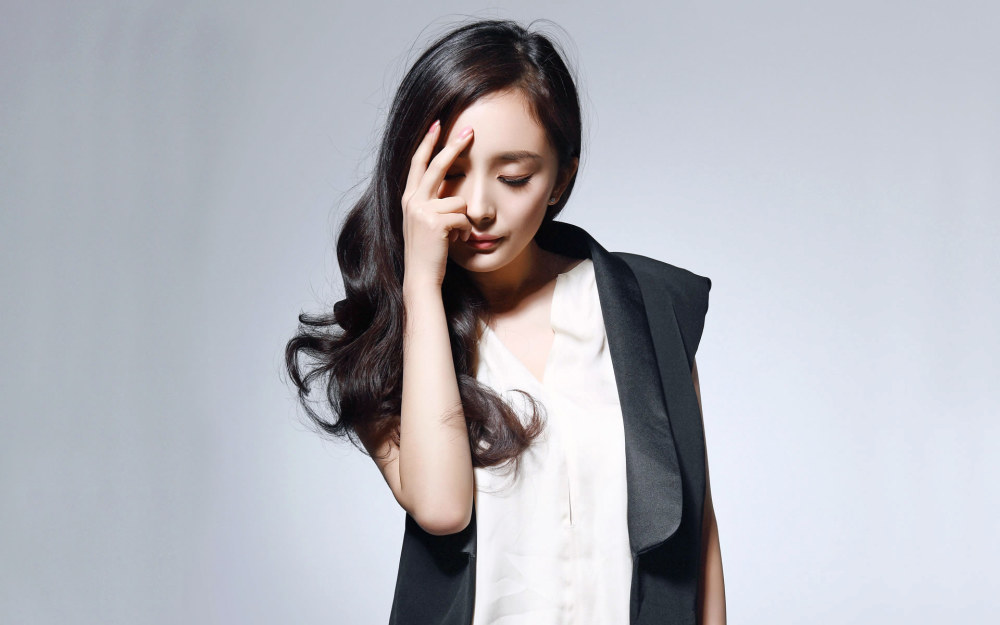 杨幂无行程却不陪小糯米,刘恺威单独出行,公公