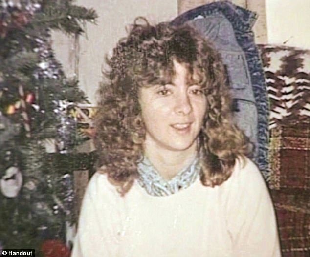 英国警方发现一混凝土板 内部疑藏失踪28年女尸（组图） - 2