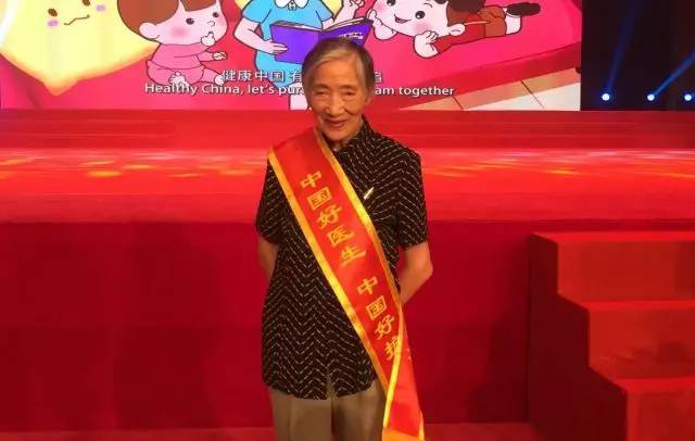 中国好医生、中国好护士12月月度人物,感动