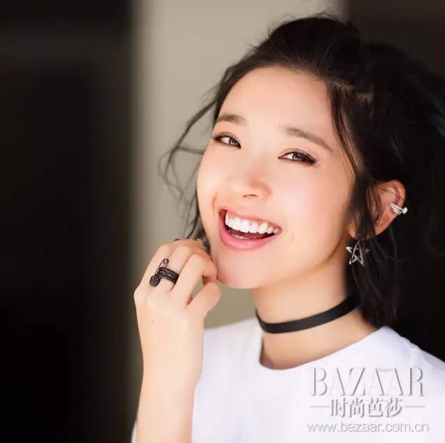 迪丽热巴唐艺昕的刷牙时间没白费，就是比你白了500倍！
