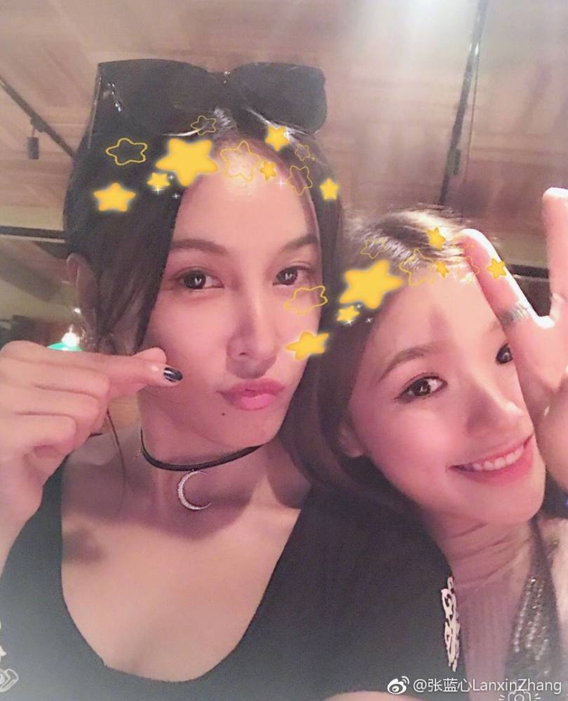 31岁的她曾是国家运动员！被成龙力捧 成为性感女神