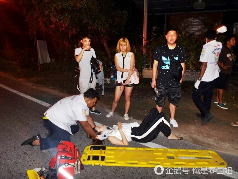 中国游客在泰国租车自驾游发生事故，现场一片狼藉（组图） - 2