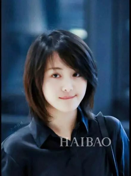 杨紫变身短发星人居然撞脸闺蜜郑爽?原来会打