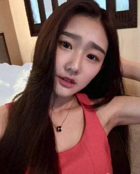 杨幂经纪公司新签艺人撞脸景甜,未出道就是作