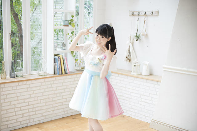 闹闹萌萌哒！东山奈央谈拍摄MV感受