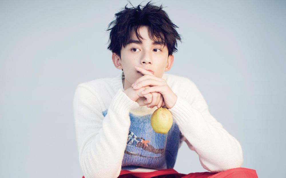 易烊千玺高考总分473,文化、专业双第一考进中