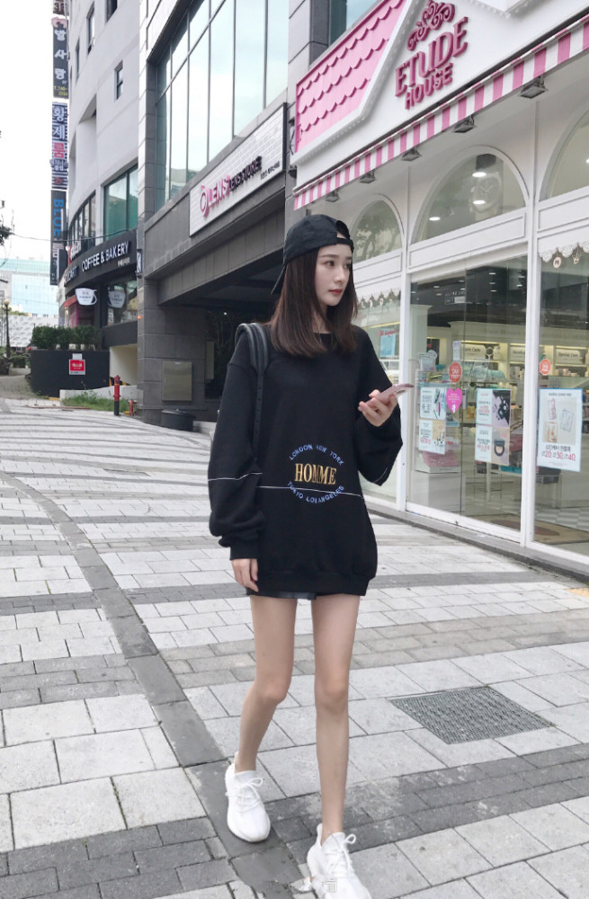 杨幂替身晒近照 脸到身材完全复制本尊（组图） - 3