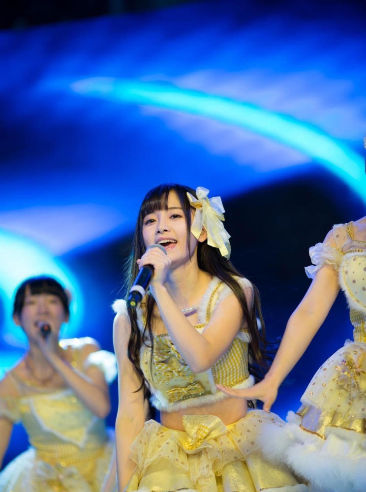 美图鉴赏:鞠婧袆,沈梦瑶的唯美写真照,这是snh48成员的两颗星