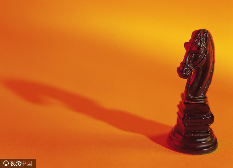 两年小人不断，容易招致非议之人