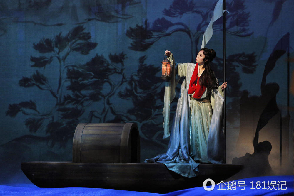 没有了王熙凤 今晚英文原版《红楼梦》看啥