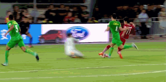 GIF-奥斯卡推射杨智小门破门 博阿斯抗议裁判被罚出场