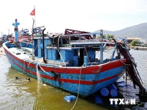 中国海警南海查获2艘越南违法渔船_腾讯军事