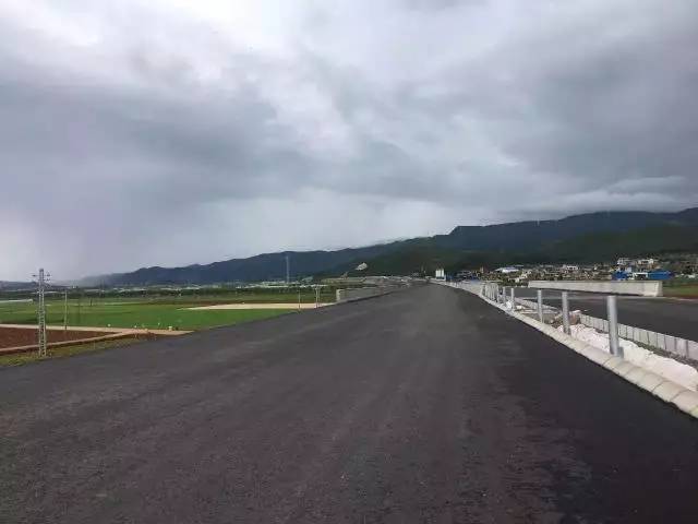 蒙文砚高速公路