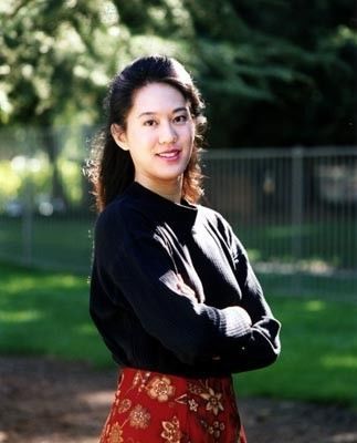 因抑郁症自杀，却让全世界人知道“南京大屠杀”的这位华裔女作家令无数人惋惜 - 19