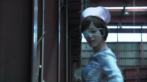 爆笑gif:医院遇到这样的女护士有点辣眼睛啊