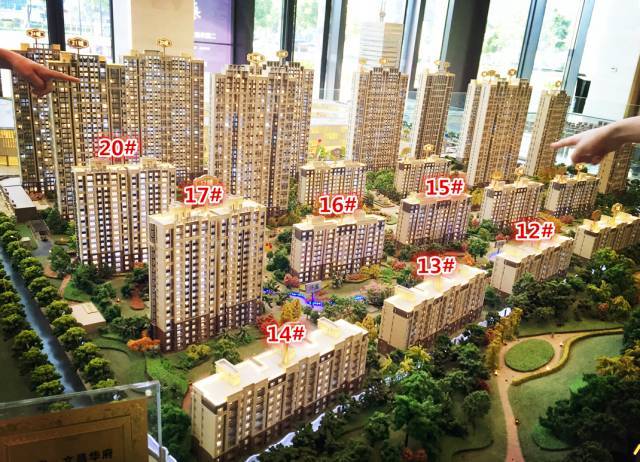 区文昌路与龙川路交汇处 就在上个月,江都金鹰文昌华府也迎来了交付