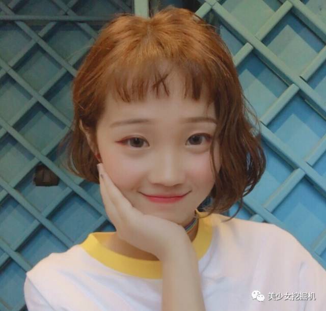 这个美少女花百万整成迪丽热巴 却变女版贾乃