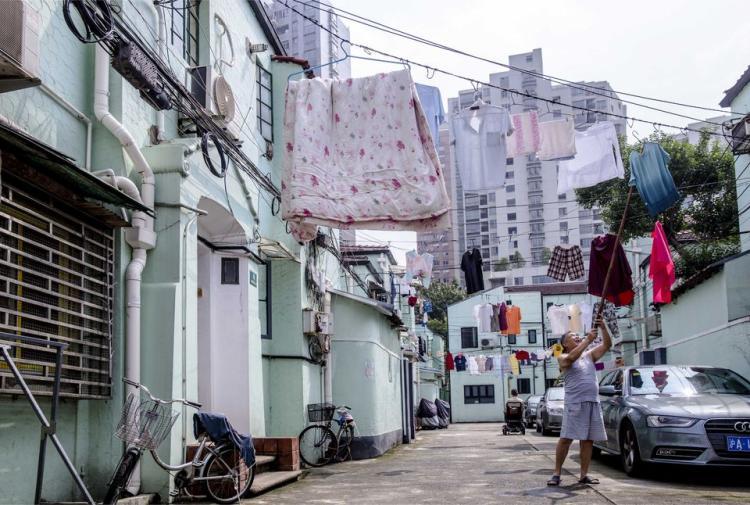 建国西路:与旧里弄市井生活撞个满怀