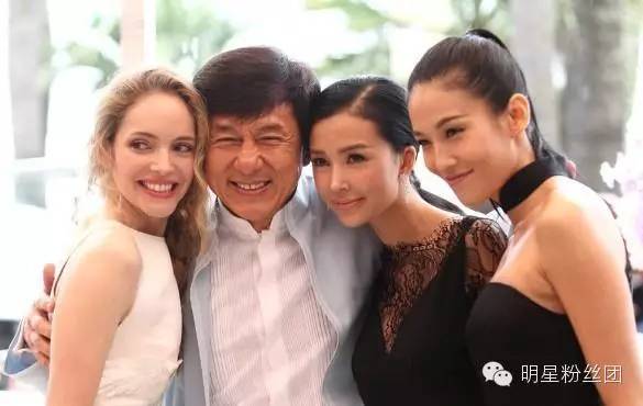 成龙大哥咬过的耳朵揩过的油 贴面、袭胸…成