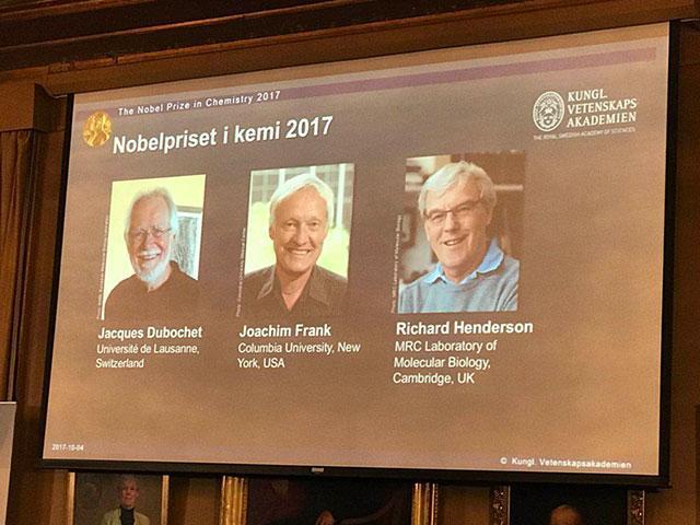 三名科学家因发明冷冻电子显微镜分享诺贝尔化学奖 - 1