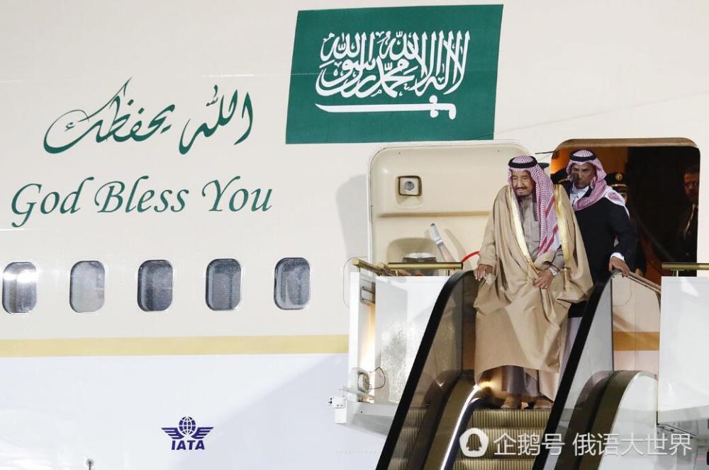 尴尬了！沙特国王访俄 豪华镀金电梯出故障（组图） - 1