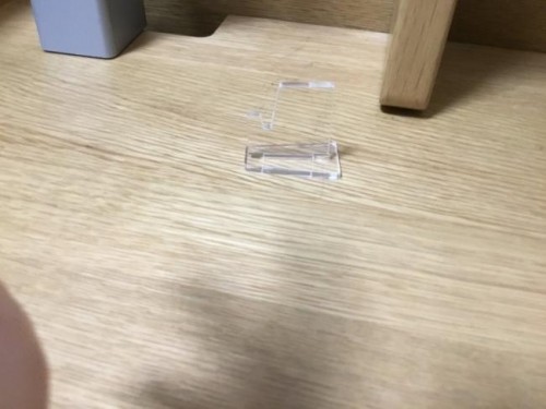 惨！日本女生因LL收藏品被扔而抓狂