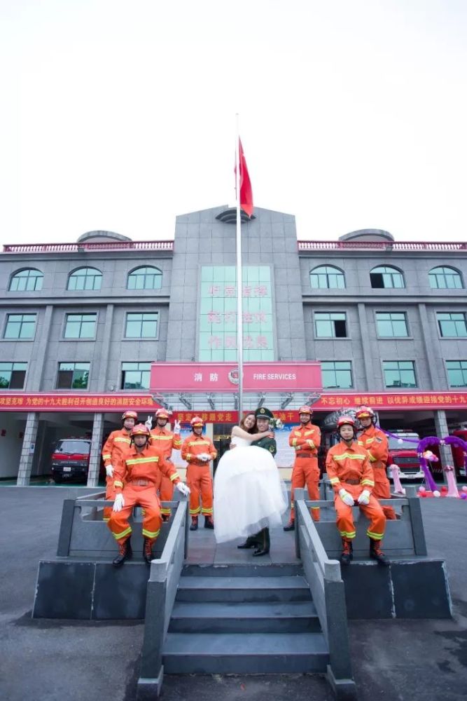 美女教师不远千里嫁给抚州消防员 成就最美婚
