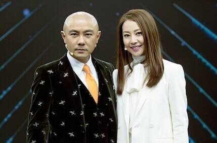 张卫健当年背负巨额欠债，只有她不离不弃嫁给他，可惜至今无子女 - 4