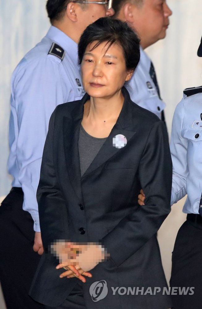 朴槿惠迎来“命运之日”，韩法院今日审理是否对其追加拘留 - 4