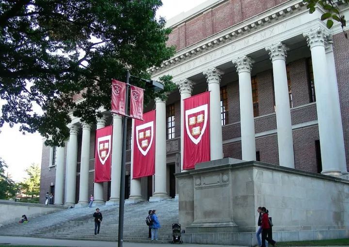 美国土豪大学给新生每人配一个iPad 花起钱来不眨眼 - 19