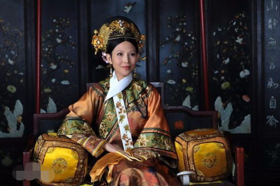 蔡少芬有苦恼，大女儿刚上小学就遇男同学求婚