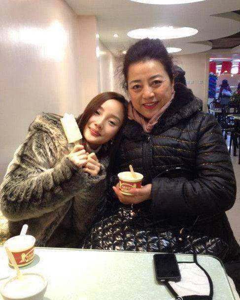 女星解决婆媳问题：小S嘴甜李小璐撒娇 刘涛无敌了！ - 11