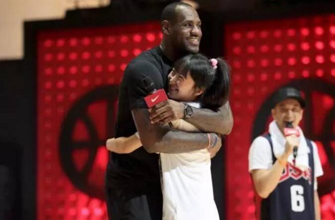 抱库里邓肯大腿?詹皇更可能带天赋去这_学生