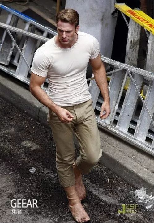 身高:189公分 美国演员和导演「克里斯·埃文斯 (chris evans)」
