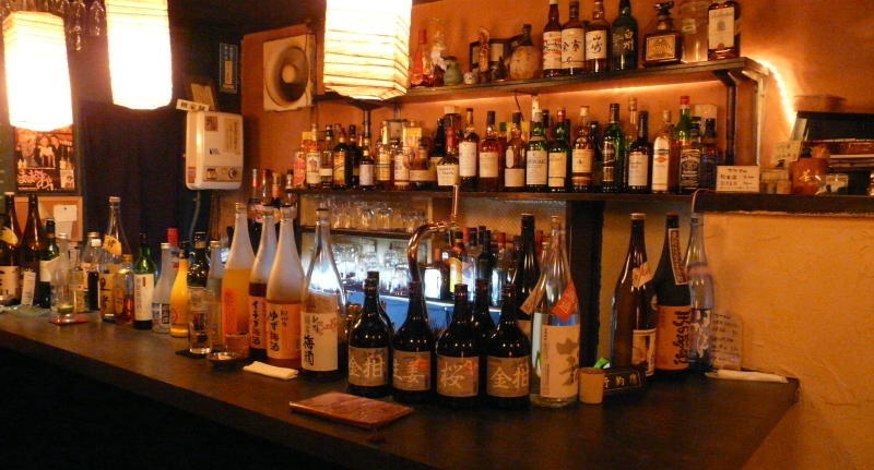 日本有家和尚酒吧 17年来深受女施主欢迎
