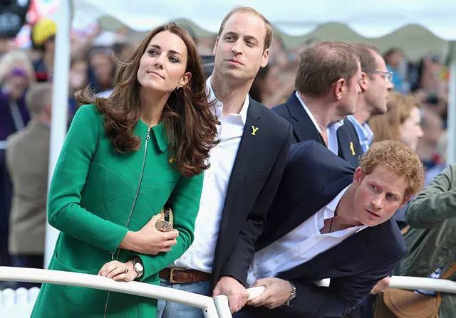 英国女王7名御厨相继离职 工作量太大还没加班补贴（组图） - 3