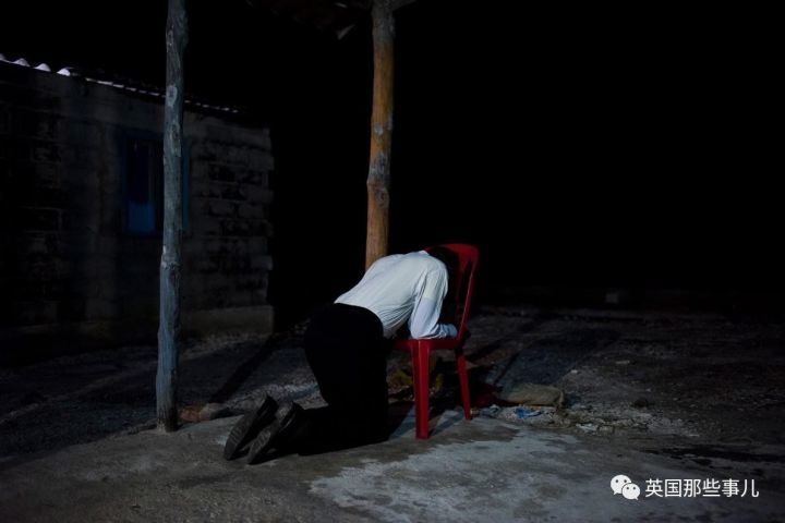 因为没有蚊子...这里成了世界上最最最拥挤的一个小岛.... - 16